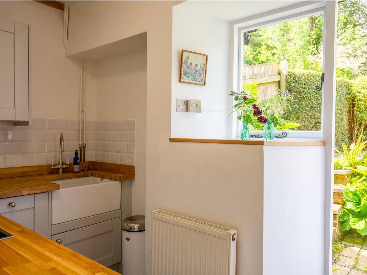 Lily Cottage Tew Εξωτερικό φωτογραφία